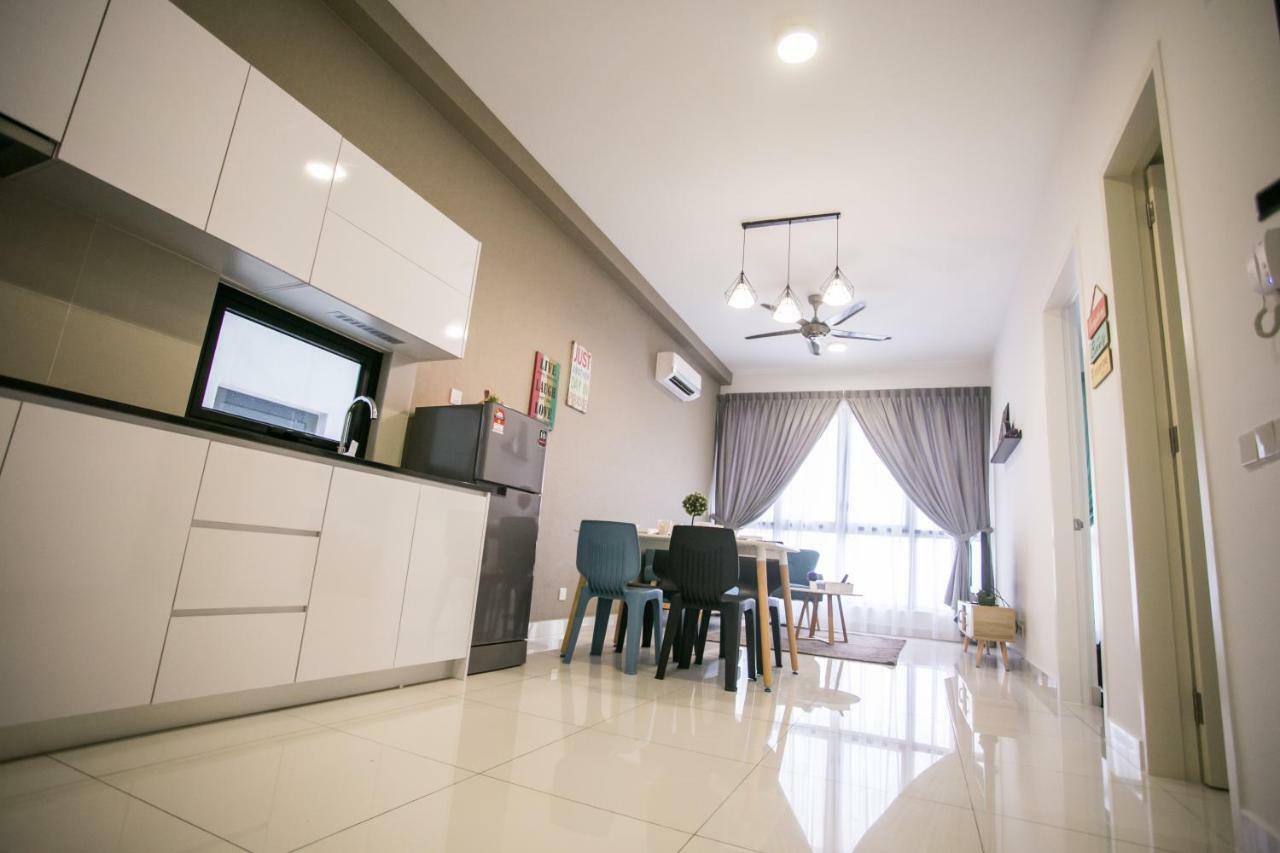Econest Apartment By The One - Educity Nusajaya Nusajaya  Kültér fotó
